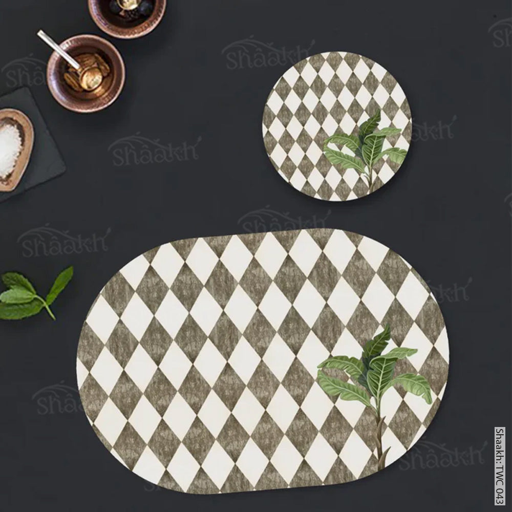 A lone palm on vintage background Coordinated Mats & Trivets Set | TWC 043 ( 8 Mats, 4 Trivets )