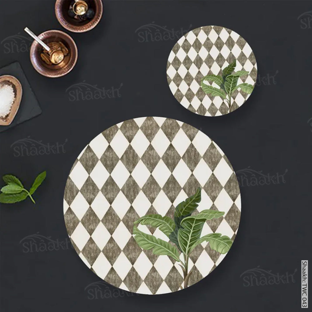 A lone palm on vintage background Coordinated Mats & Trivets Set | TWC 043 ( 8 Mats, 4 Trivets )