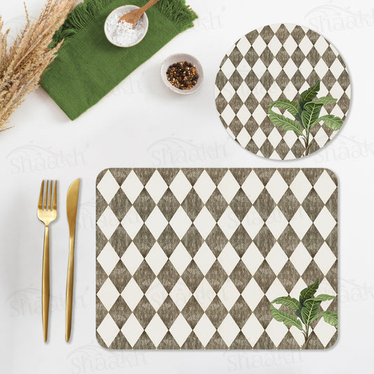 A Lone Palm on Vintage Background Coordinated Set | TWC 043 (8 Mats, 4 Trivets)
